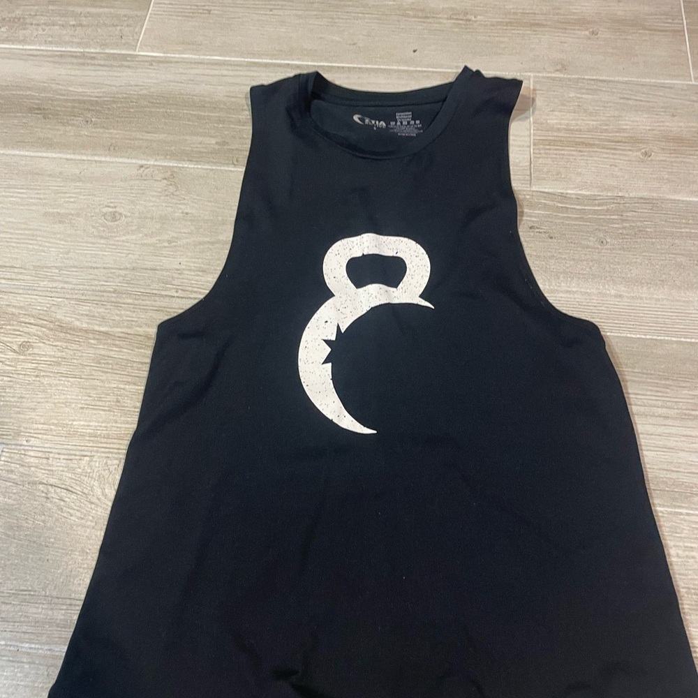 Black and white zyia kettlemoon muscle tank